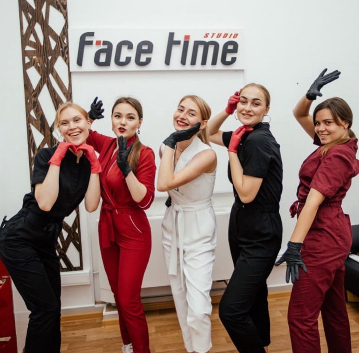 FACE TIME - фото 2