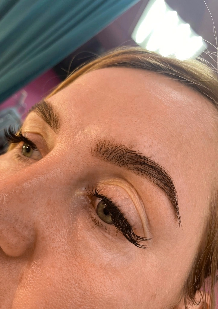 Brows_tami - кабинет оформления бровей - ресниц и массажа лица - фото 90