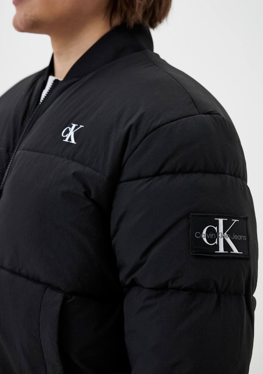 Calvin Klein - фото 1